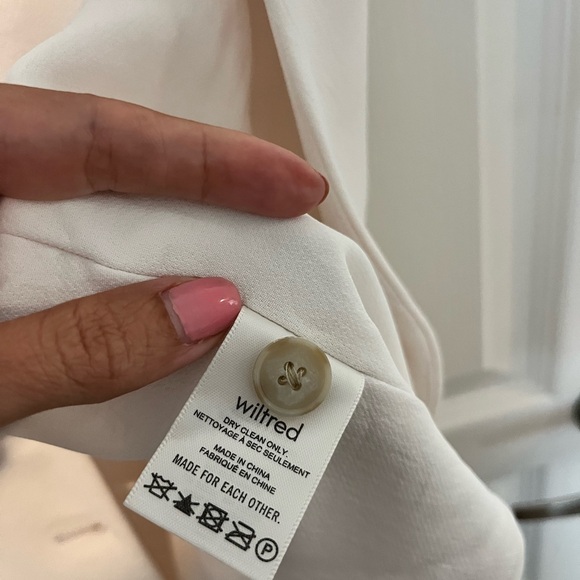 Wilfred Vest ✨ - Picture 9 of 9